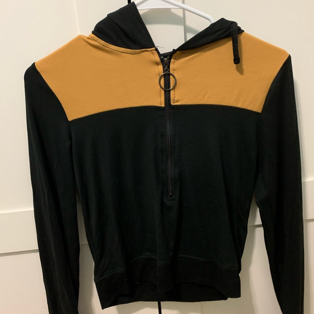 Black/mustard yellow long sleeve  shirt